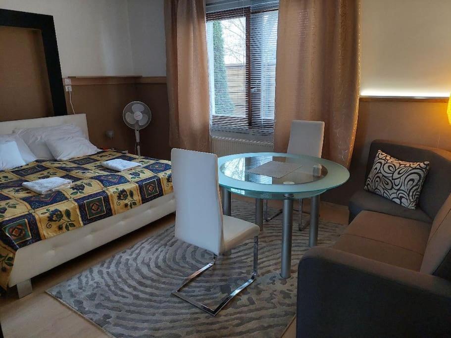 Ujszeged Apartman Exterior foto